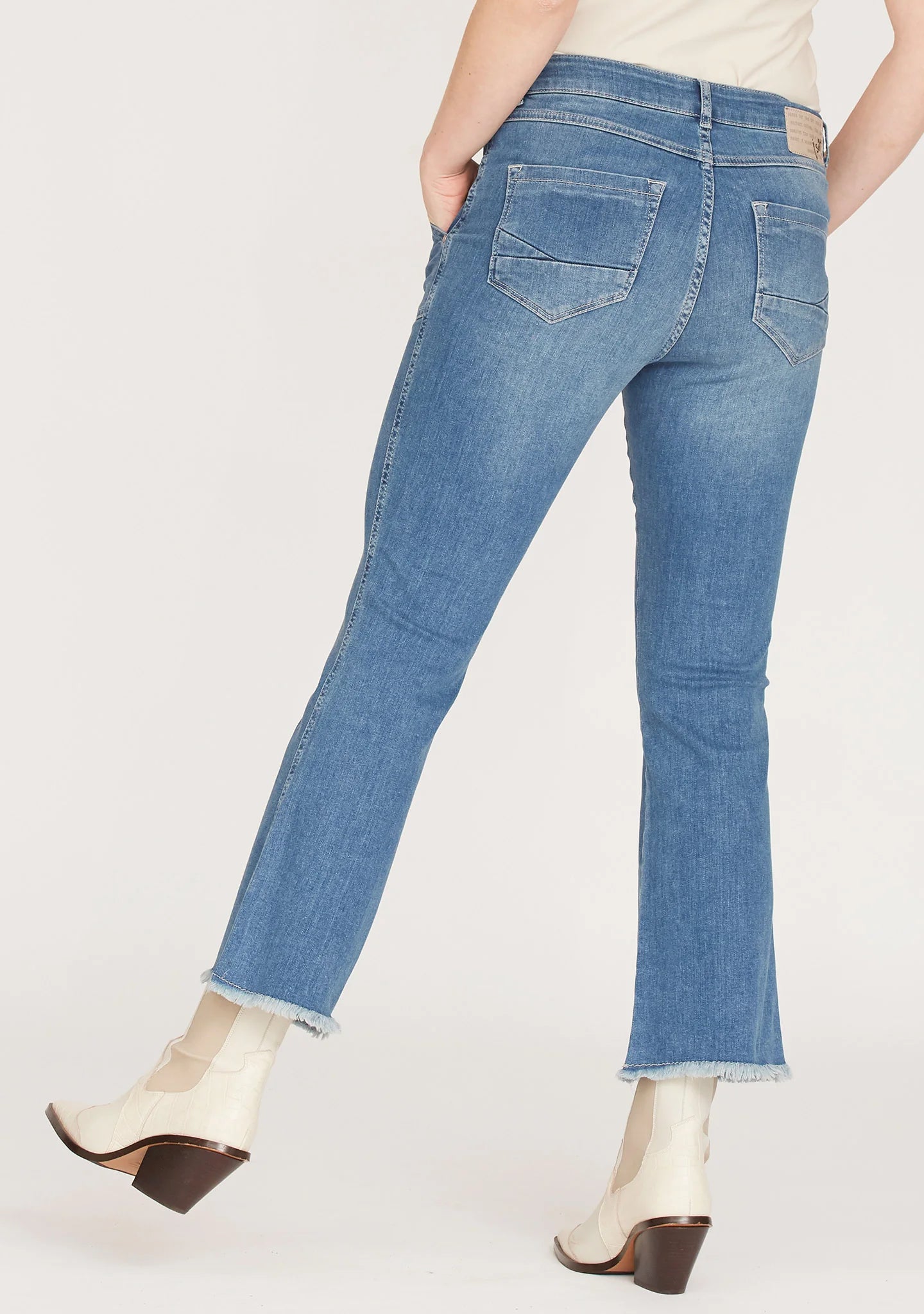 Isay Como Flare Jeans blue wash
